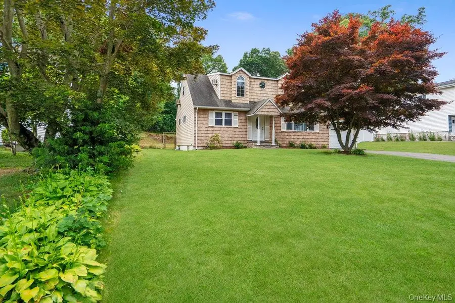 46 Falcon Drive, Hauppauge, NY 11788 - #3