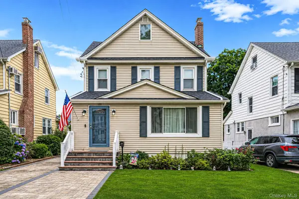 159 Iris Avenue, Floral Park, NY 11001