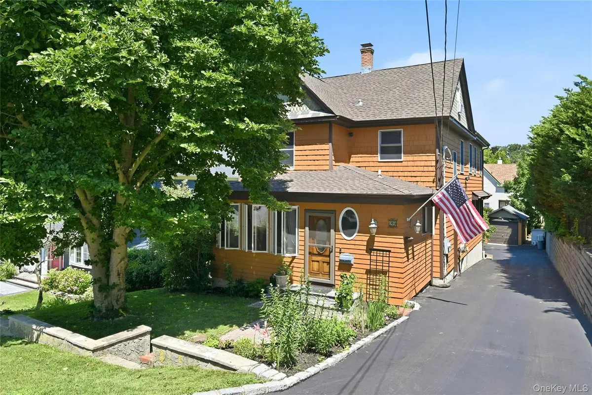 29 Vail Street, Northport, NY 11768 - #1