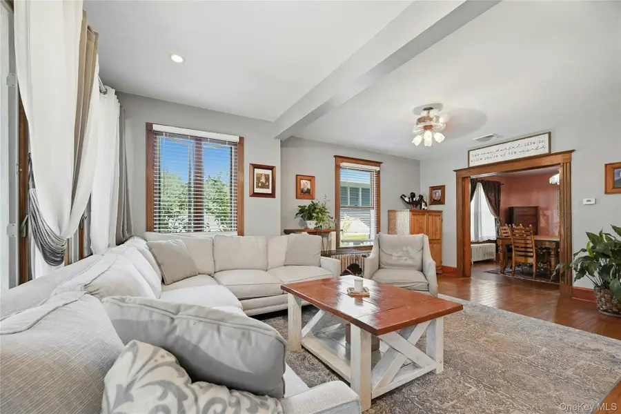29 Vail Street, Northport, NY 11768 - #2