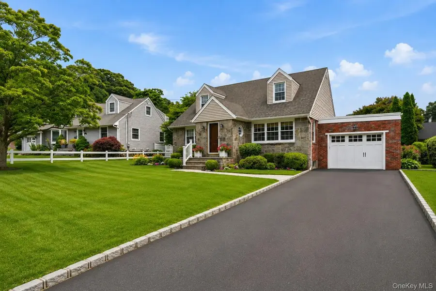 11 Cliftwood Drive, Huntington, NY 11743 - #2