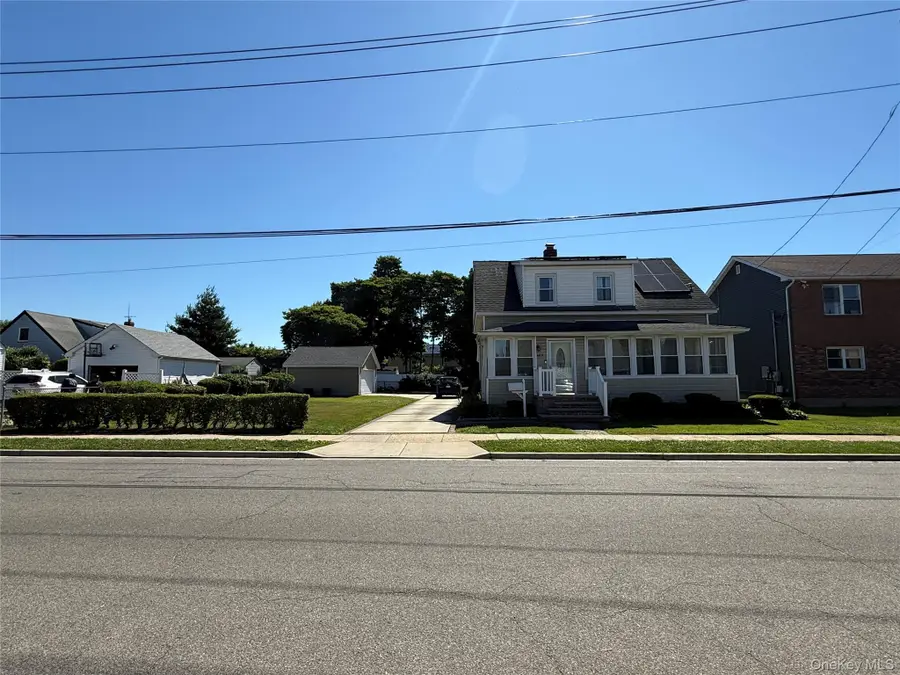 469 Chester Street, Uniondale, NY 11553 - #2