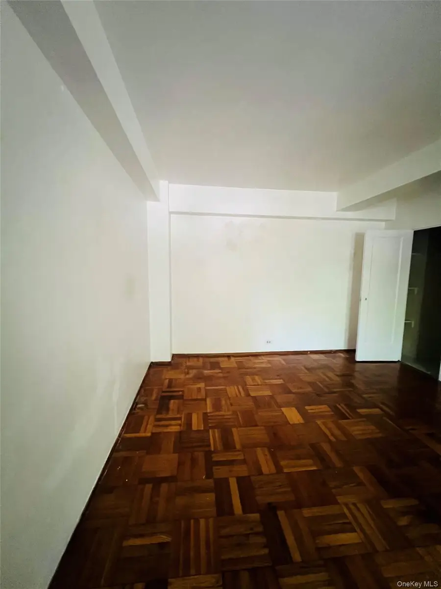 24 Metropolitan Oval #1E, Bronx, NY 10462 - #2