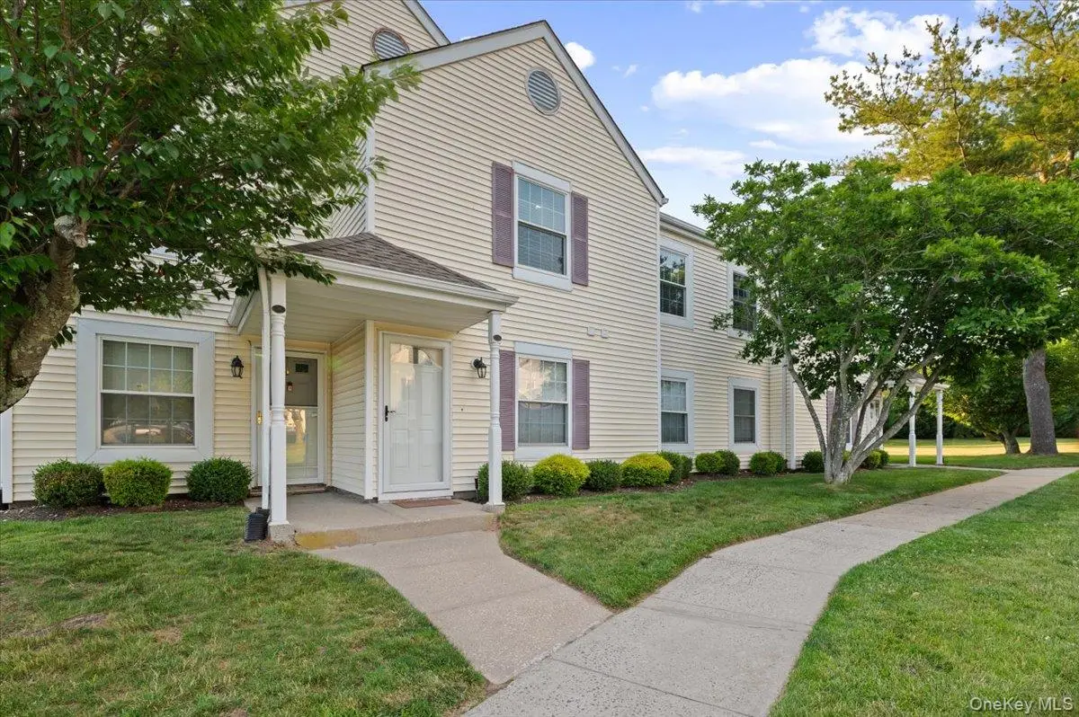 80 Fairview Circle, Middle Island, NY 11953 - #1