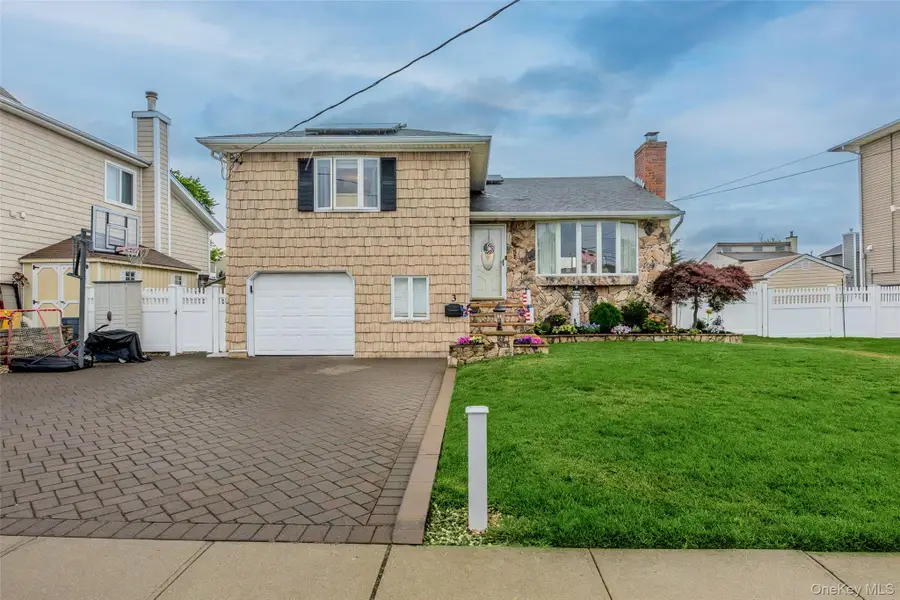 3 Jackson Place, Massapequa, NY 11758 - #3