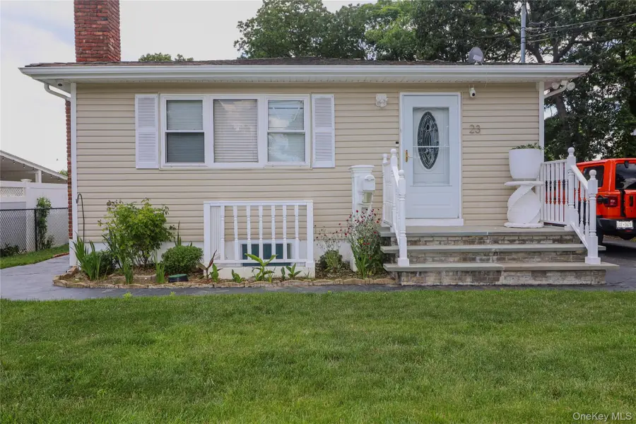 23 Peters Boulevard, Central Islip, NY 11722 - #2