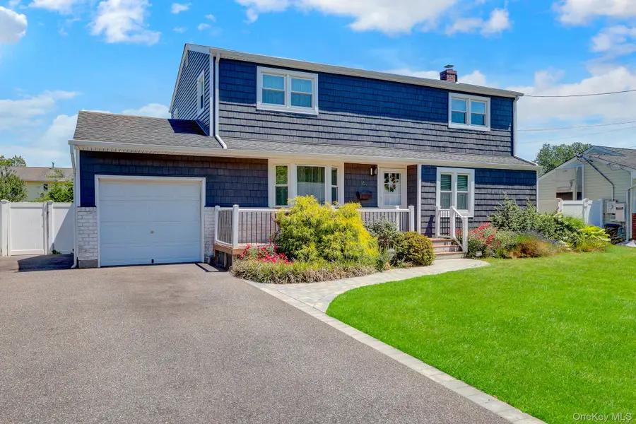 16 Heath Lane, East Northport, NY 11731 - #3