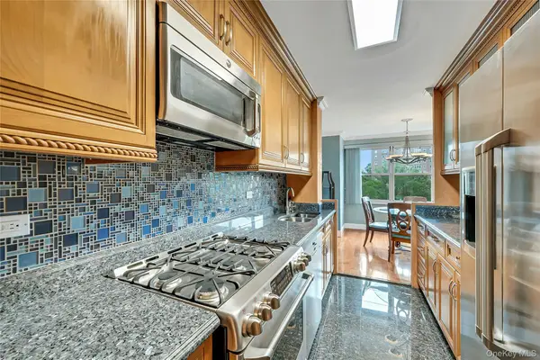 555 Kappock Street #9J, Bronx, NY 10463