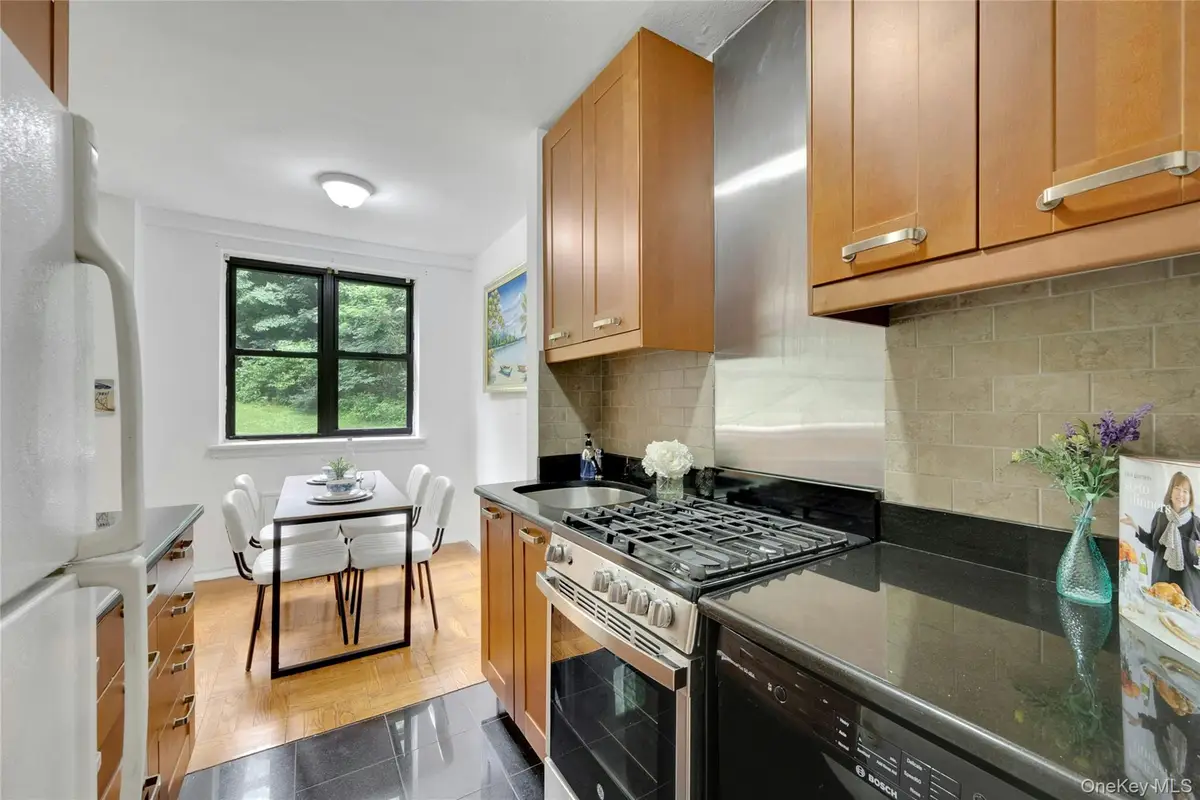 735 Kappock Street #2F, Bronx, NY 10463 - #1