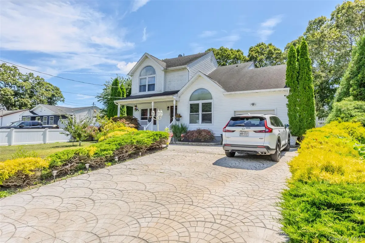 106 Chanel Drive E, Shirley, NY 11967 - #1