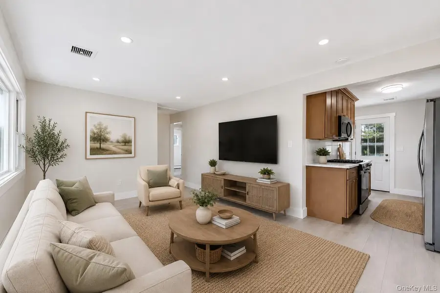 23 Kevin Lane, Bethpage, NY 11714 - #3