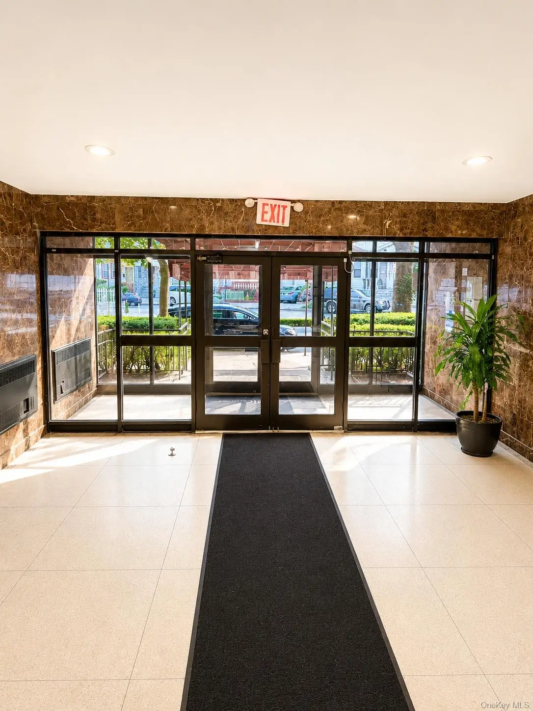 131-11 Kew Gardens Road #4H, Richmond Hill, NY 11418 - #1