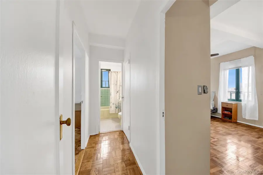 14 Metropolitan Oval #8G, Bronx, NY 10462 - #3