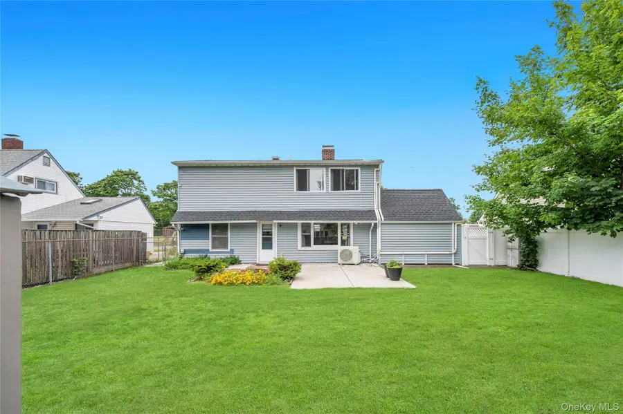 40 Blueberry Lane, Hicksville, NY 11801 - #3