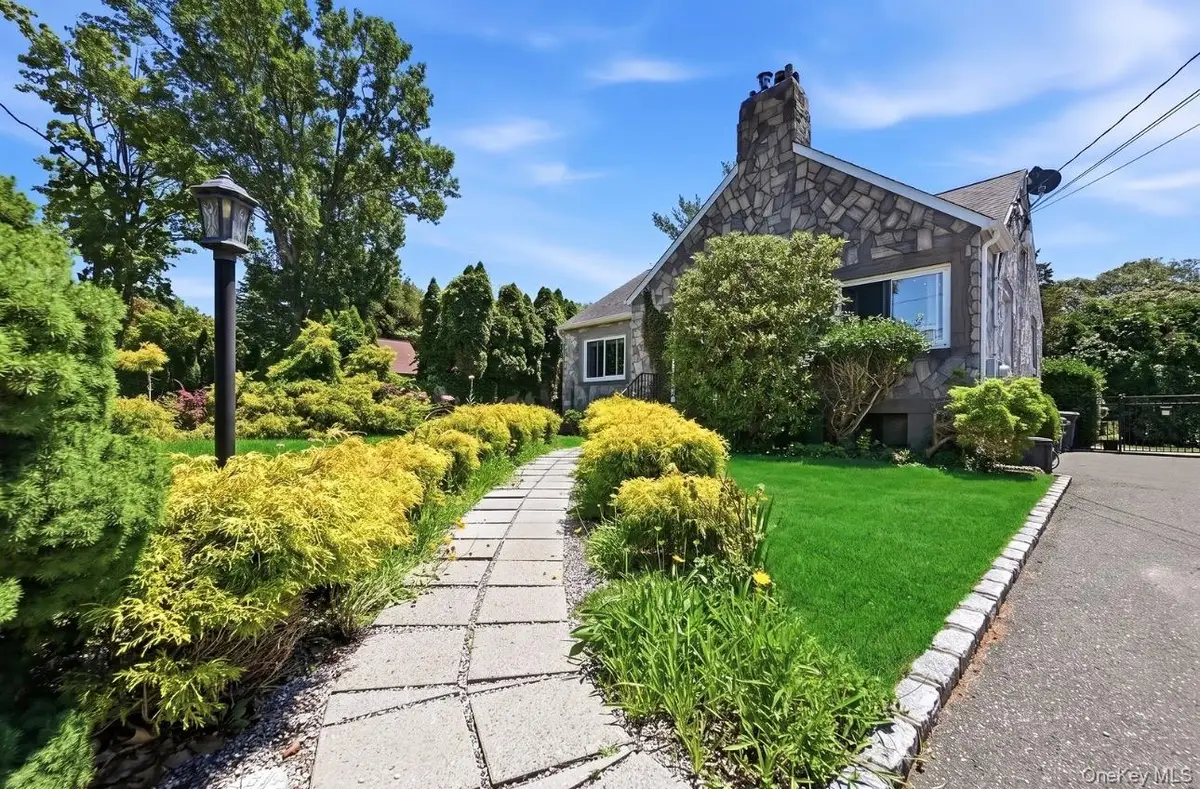 26 Hickory Road, Rocky Point, NY 11778 - #1