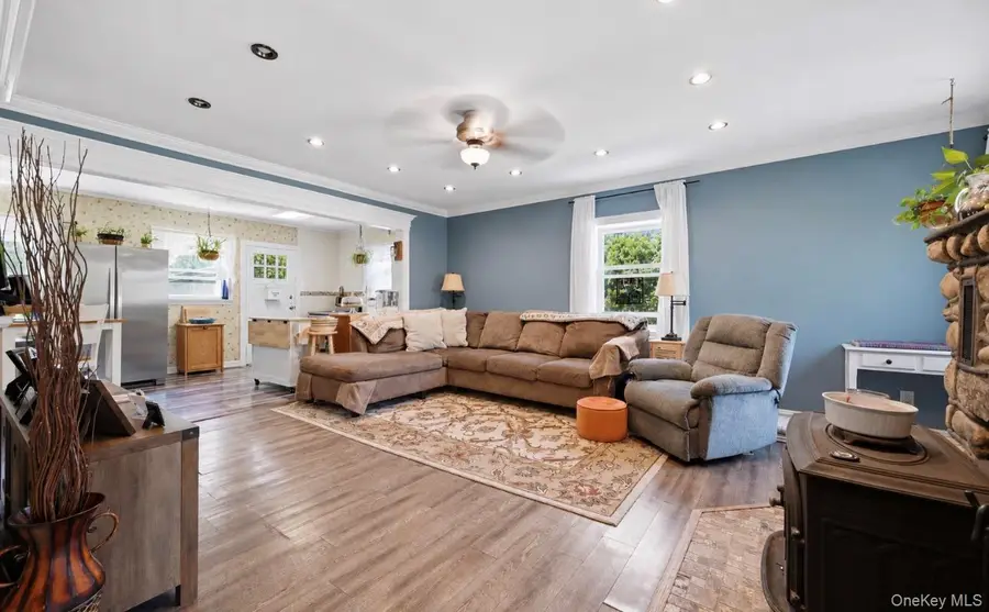 26 Hickory Road, Rocky Point, NY 11778 - #2