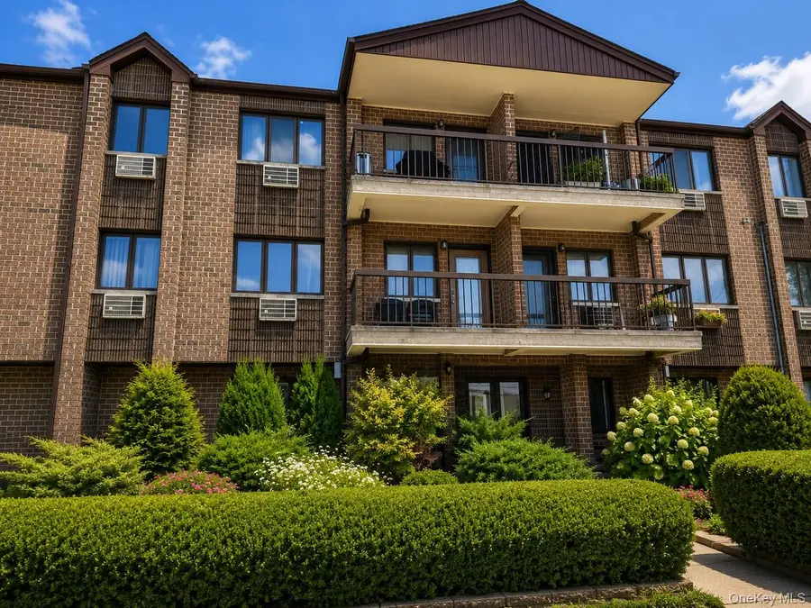 64-17 72nd Street #1D,, Middle Village, NY 11379 - #2