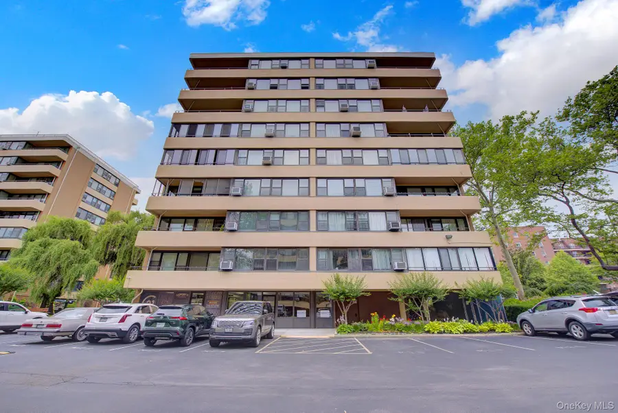 166-10 Powells Cove Boulevard #2C, Whitestone, NY 11357 - #2