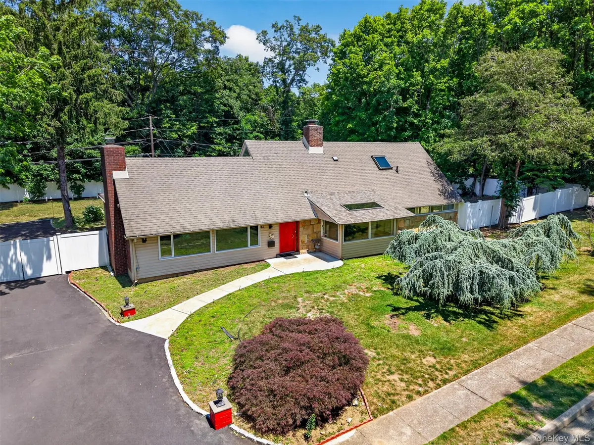 81 Carriage Lane, Roslyn Heights, NY 11577 - #1