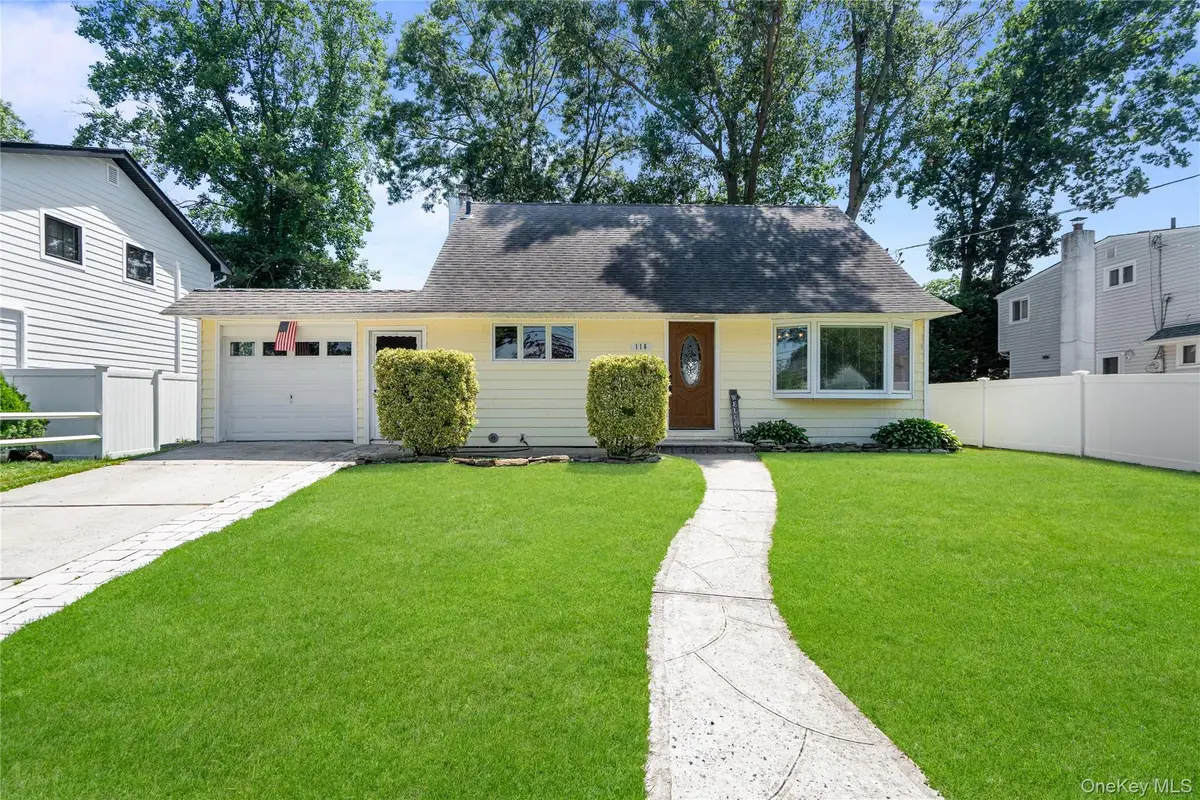 116 Spruce Street, Massapequa Park, NY 11762 - #1