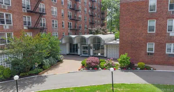 54-40 Little Neck Parkway #4F, Little Neck, NY 11362