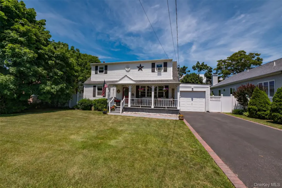 11 Spruce Street, Islip, NY 11751 - #2