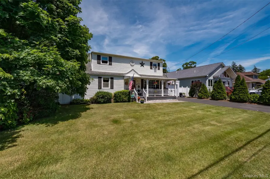 11 Spruce Street, Islip, NY 11751 - #3