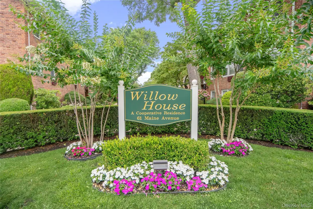 61 Maine Avenue #F15, Rockville Centre, NY 11570 - #1