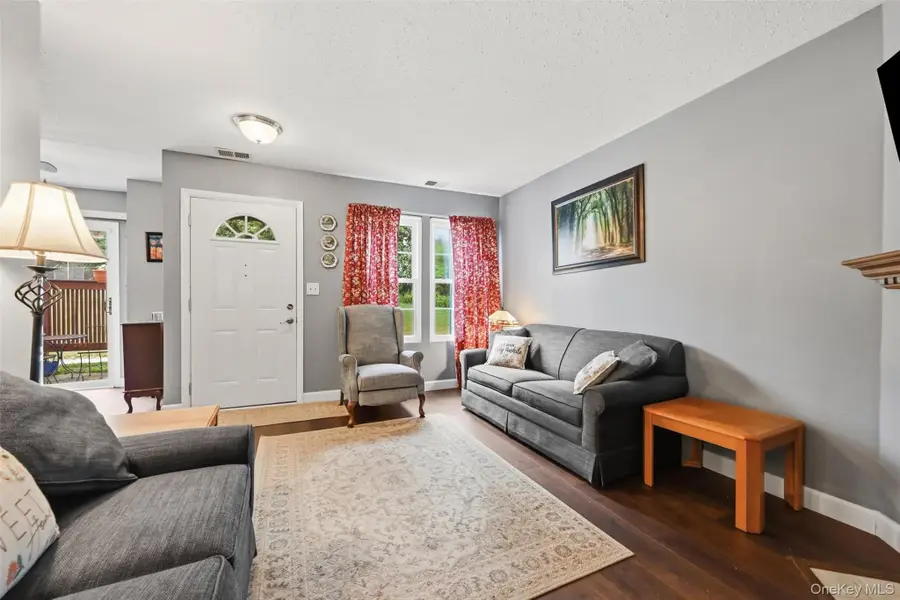 4118 Whispering Hills Drive, Chester, NY 10918 - #2