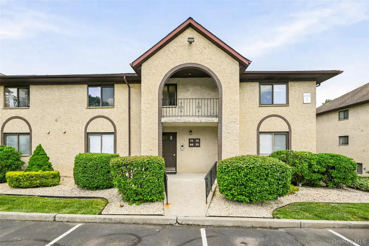 72 Omni Parc Drive, Nanuet, NY 10954 - #1