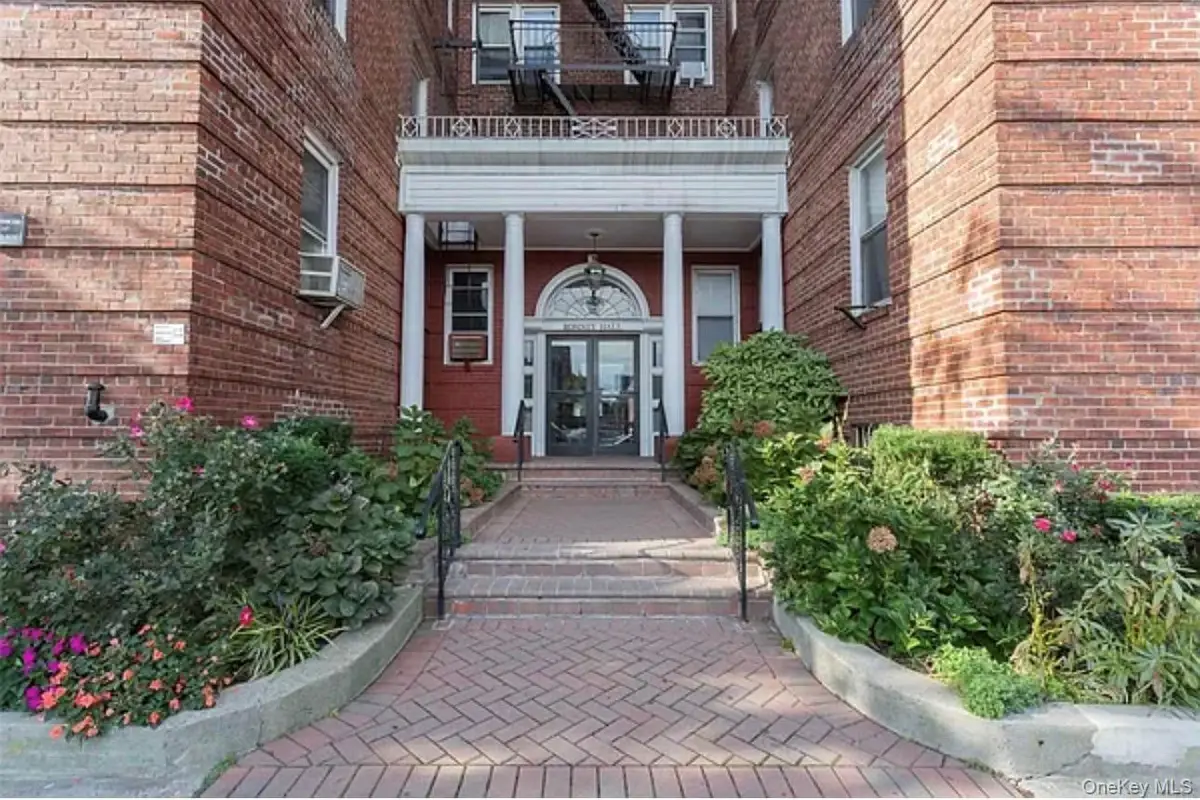 114-20 Queens Boulevard #E9, Forest Hills, NY 11375 - #1