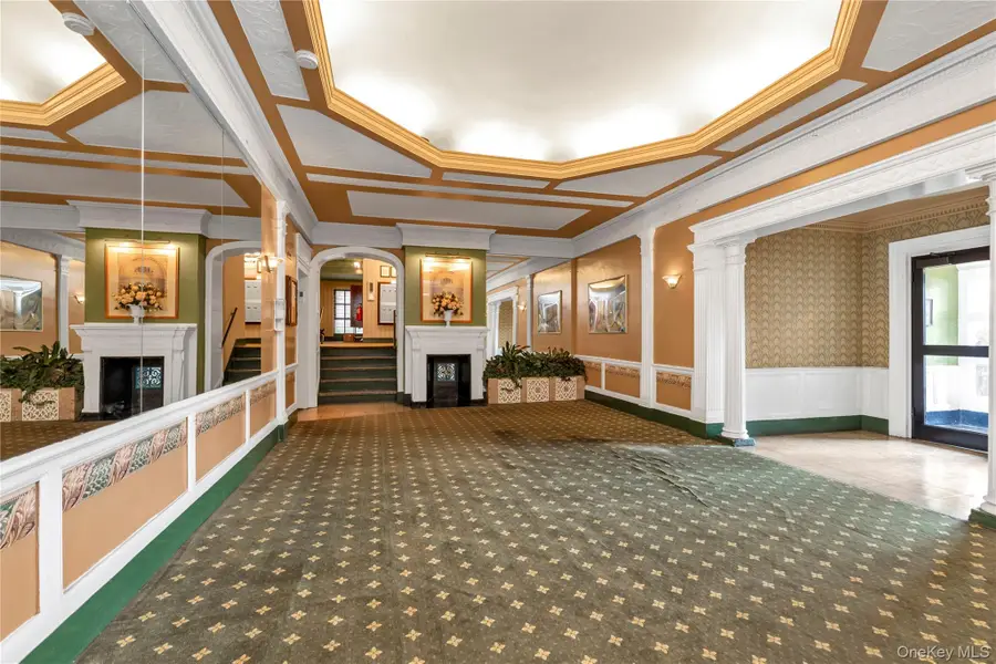 114-20 Queens Boulevard #E9, Forest Hills, NY 11375 - #3