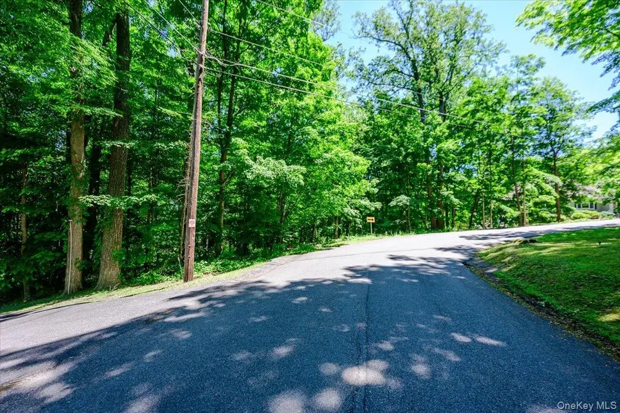 15 Raemont Road, Granite Springs, NY 10527 - #2
