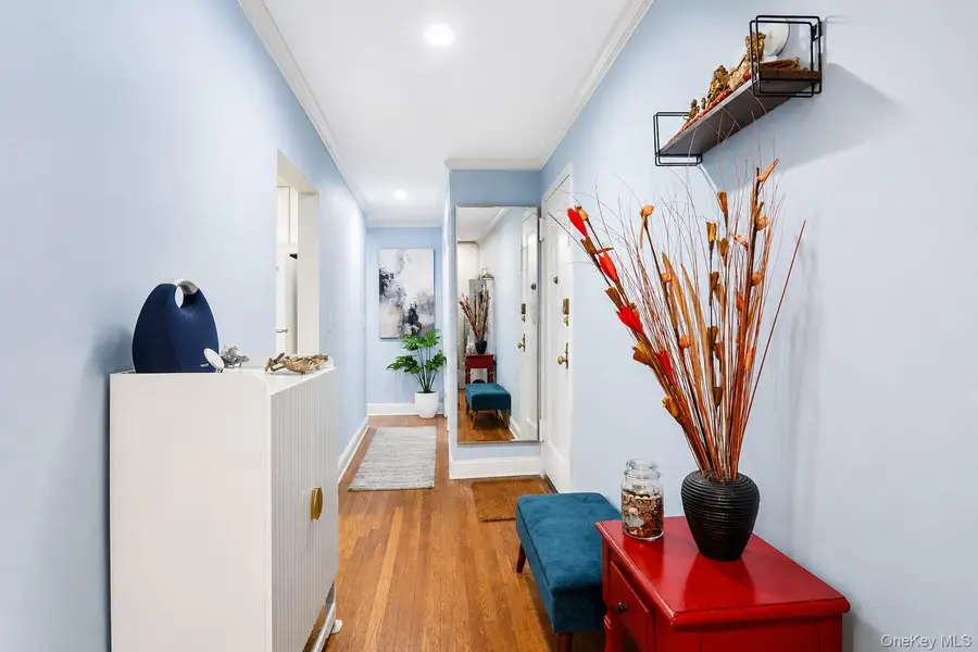 30 Grace Avenue #2F, Great Neck, NY 11021 - #3