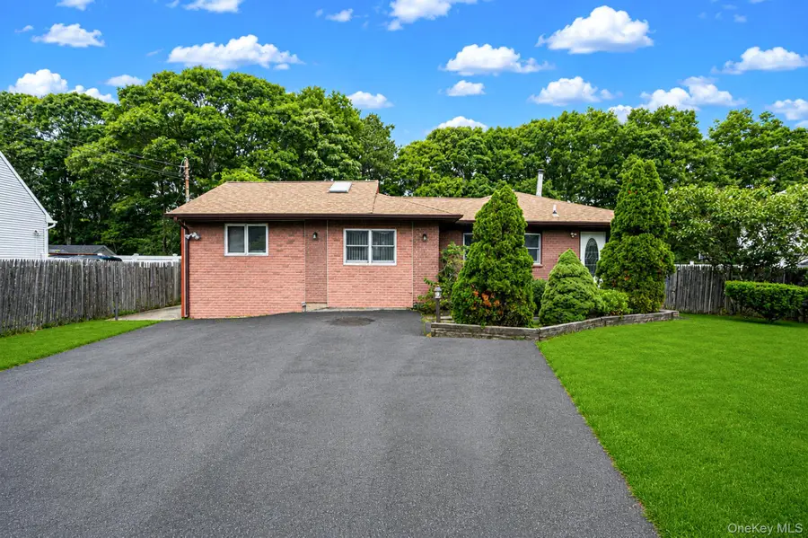 119 Chanel Drive E, Shirley, NY 11967 - #2
