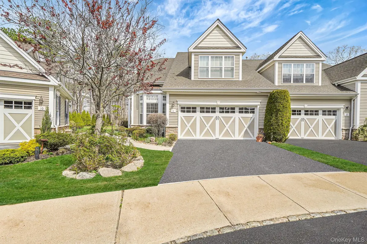 11 Ovation Place, Eastport, NY 11941 - #1
