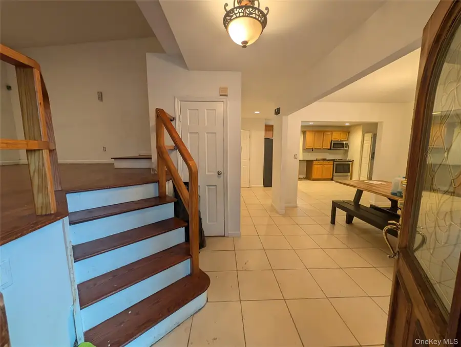 2683 S Saint Marks Avenue, Bellmore, NY 11710 - #2
