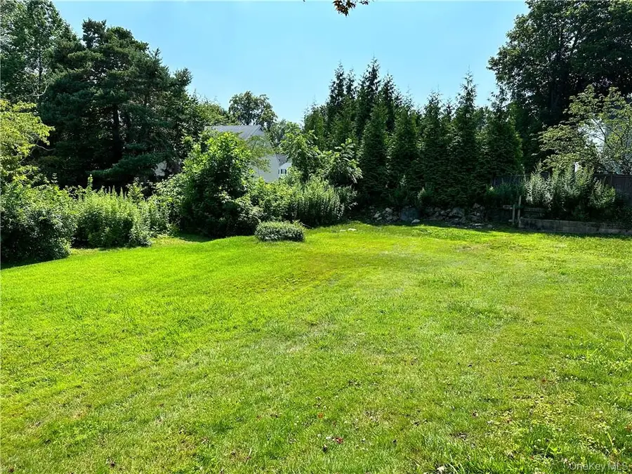 28 1/2 Pilgrim Drive, Port Chester, NY 10573 - #3