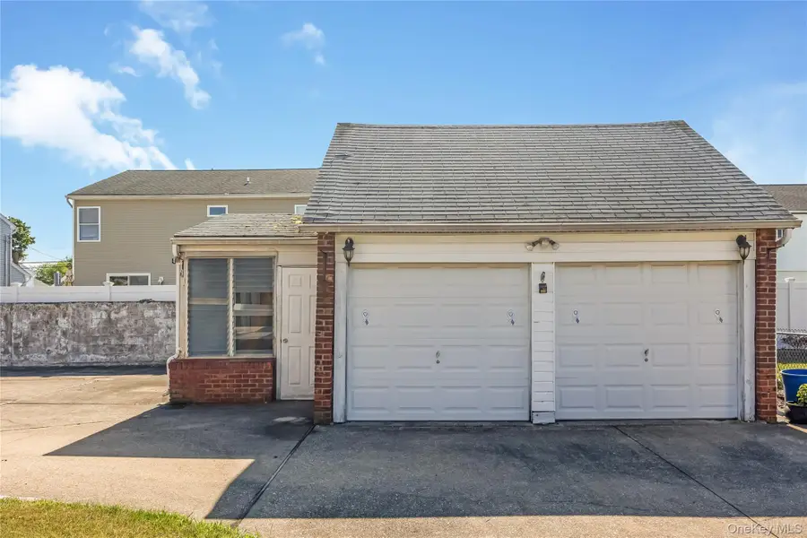 38 Buchanan Avenue, Amityville, NY 11701 - #3