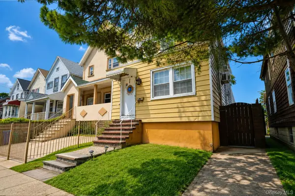 34 Simonson Place, Staten Island, NY 10302