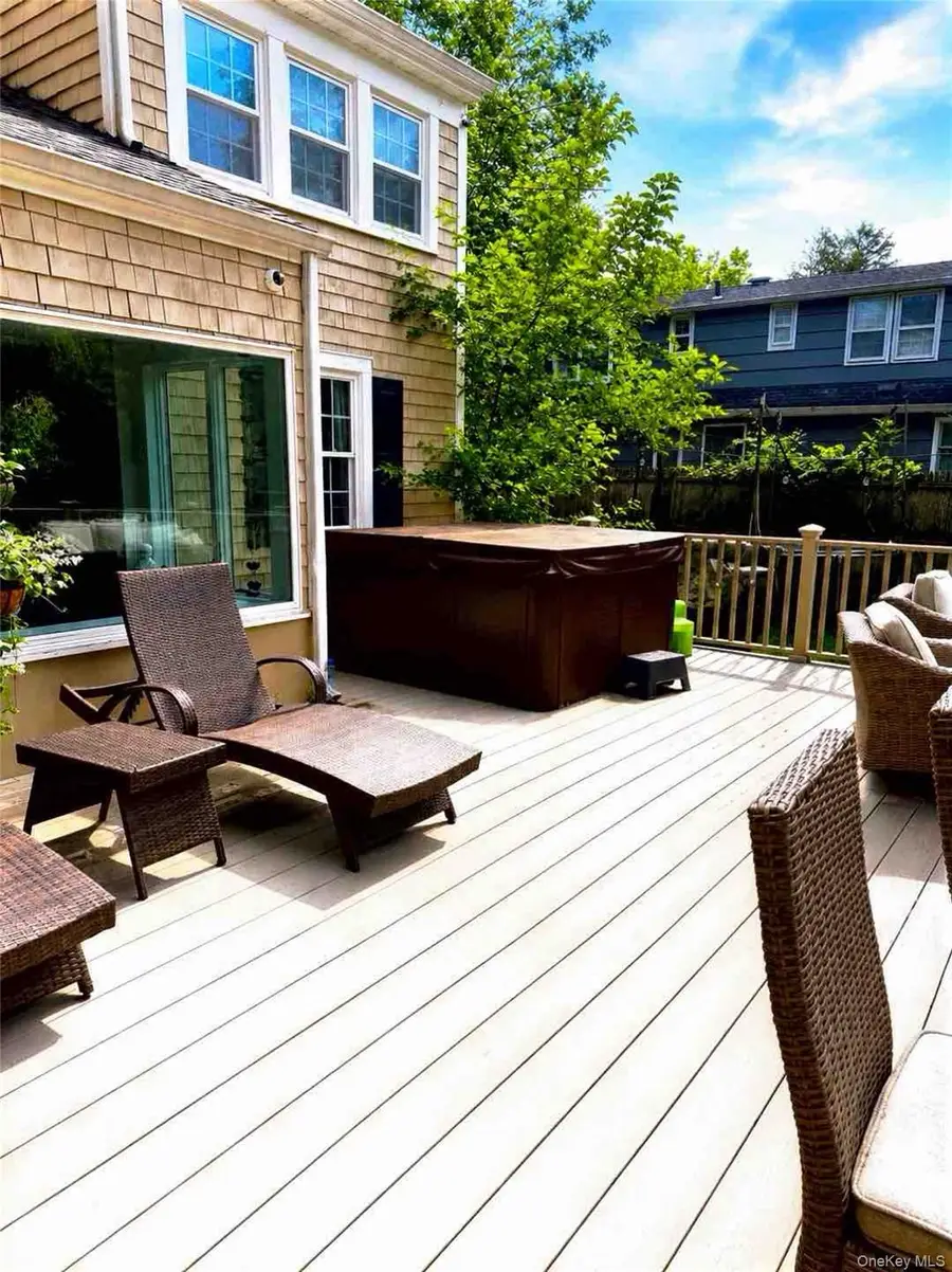 341 Woodland Drive, Brightwaters, NY 11718 - #3