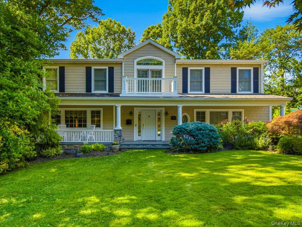30 Woodland Road, Roslyn, NY 11576 - #1
