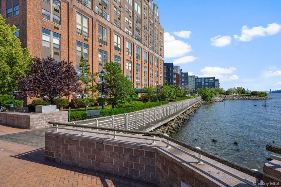 23 Water Grant Street #4N, Yonkers, NY 10701 - #2