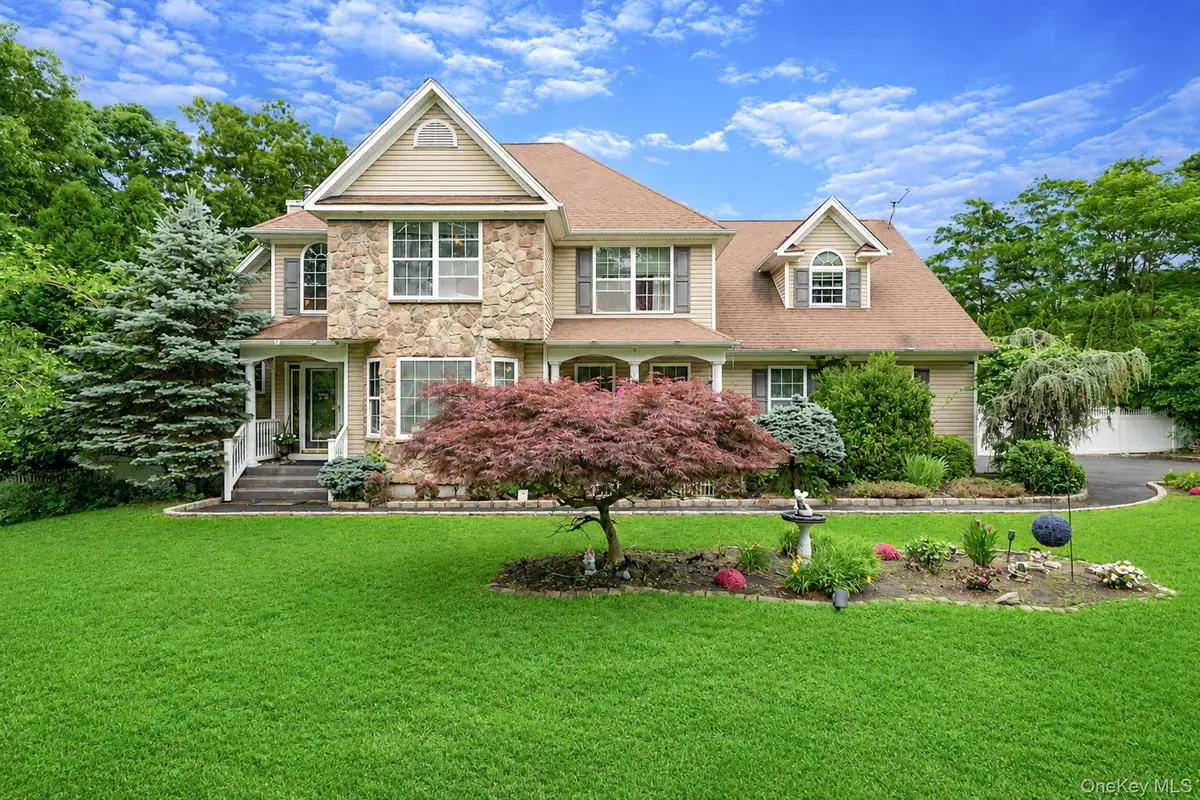 17 Holmes Avenue, Eastport, NY 11941 - #1