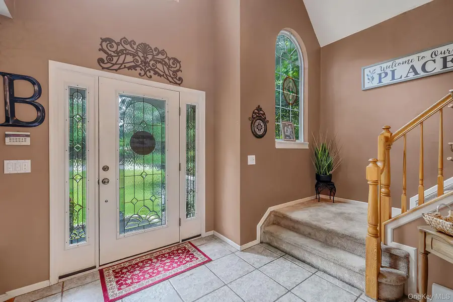 17 Holmes Avenue, Eastport, NY 11941 - #3