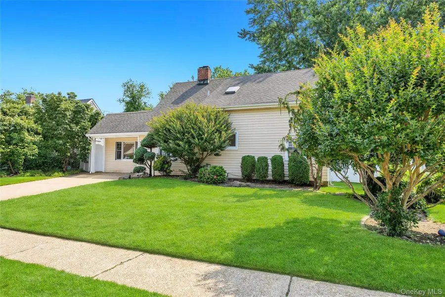 21 Horn Lane, Levittown, NY 11756 - #3