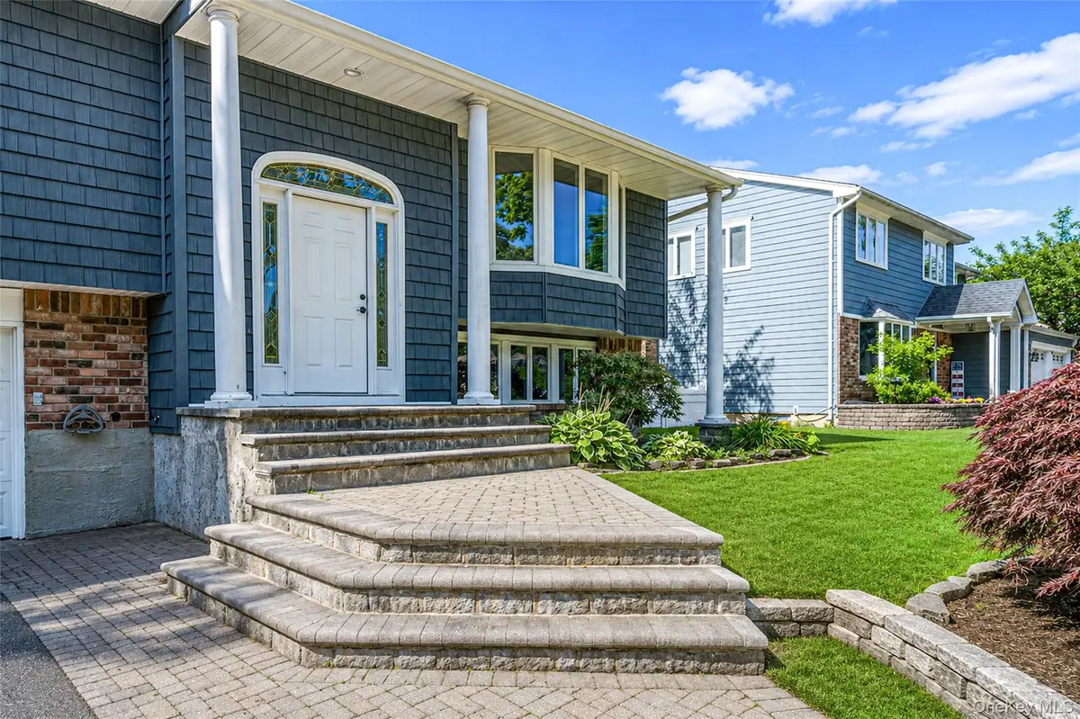 14 Stanley Place, Hauppauge, NY 11788 - #1