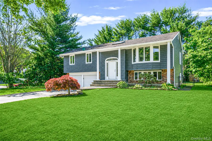 14 Stanley Place, Hauppauge, NY 11788 - #3