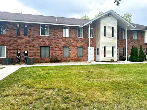 12 Denver Court #d12, Coram, NY 11727