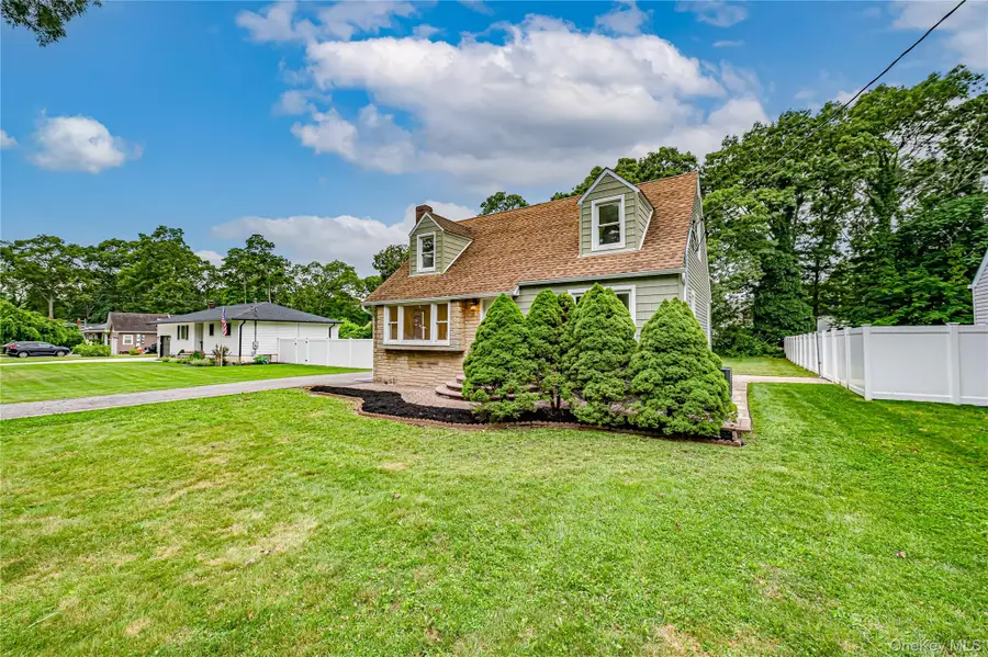 52 Summit Drive, Smithtown, NY 11787 - #2